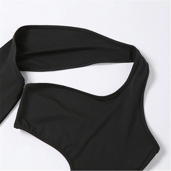 Asymmetrical Bodycon Romper - Picture 5 of 7